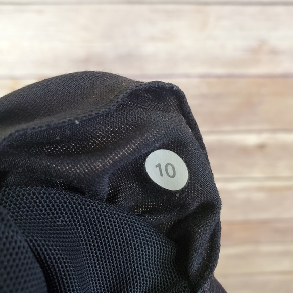 Lululemon Scoop Neck Tank Sz.10 - Picture 6 of 6